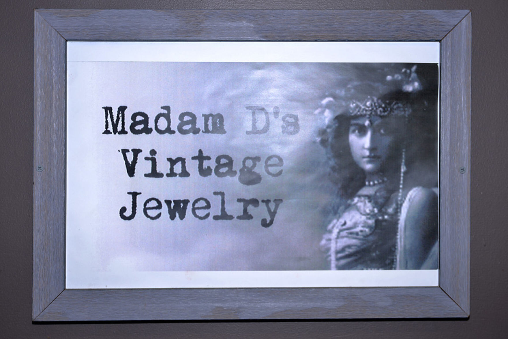 Madam D's Logo 2